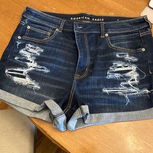 NWOT American Eagle shorts